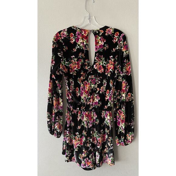 Show Me Your Mumu VELVET Floral Print Romper Festival Kelsey Size Small Boho - Picture 2 of 7
